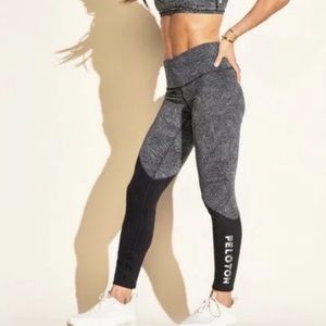 Lululemon Peloton Wunder Under Ice Grey Black 6